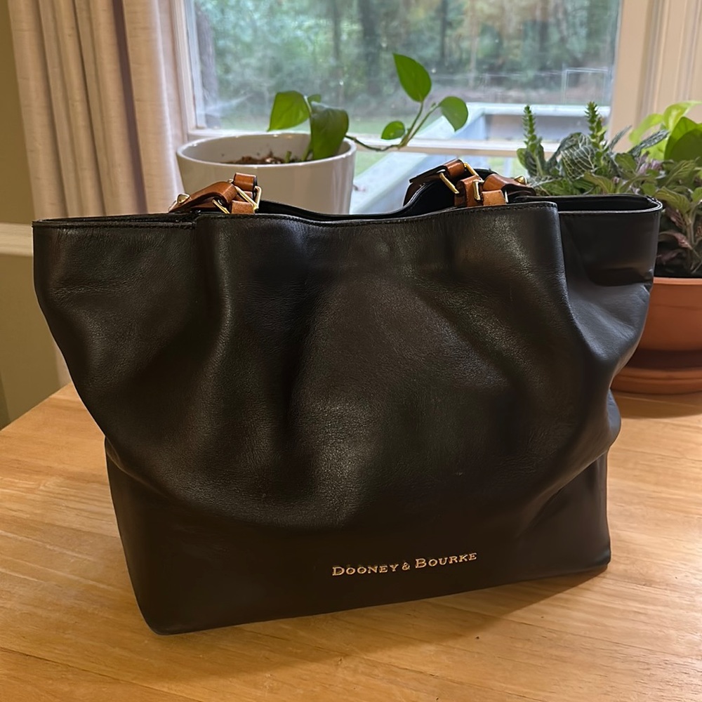Dooney & Bourke Black City Flynn Leather Bag
